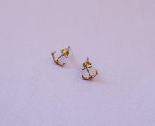 Load image into Gallery viewer, gold anchor stud earrings
